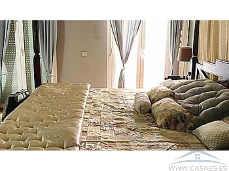 6 Cuarto Casa de Campo en venta