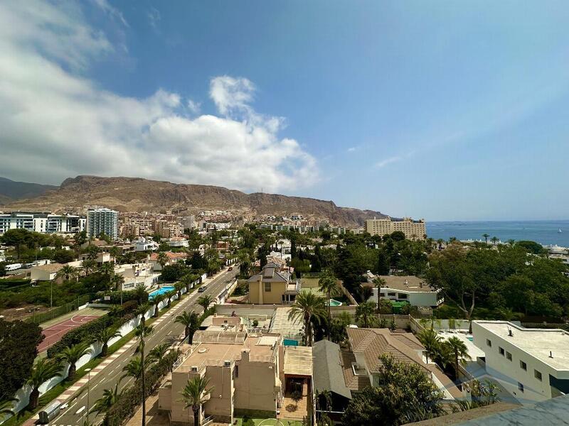 Lägenhet för långsiktig hyra i Aguadulce, Almería
