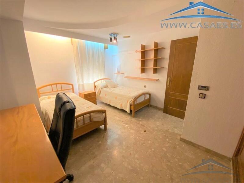 3 bedroom Apartment for Long Term Rent