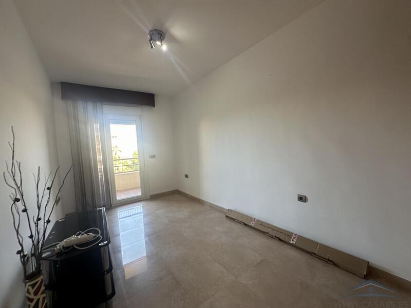 4 Schlafzimmer Appartement für Langzeitmiete
