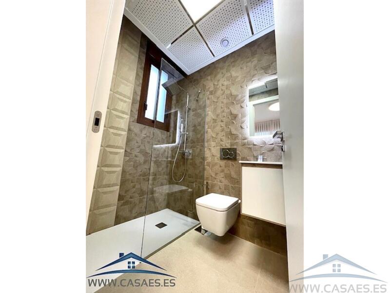3 bedroom Townhouse for sale