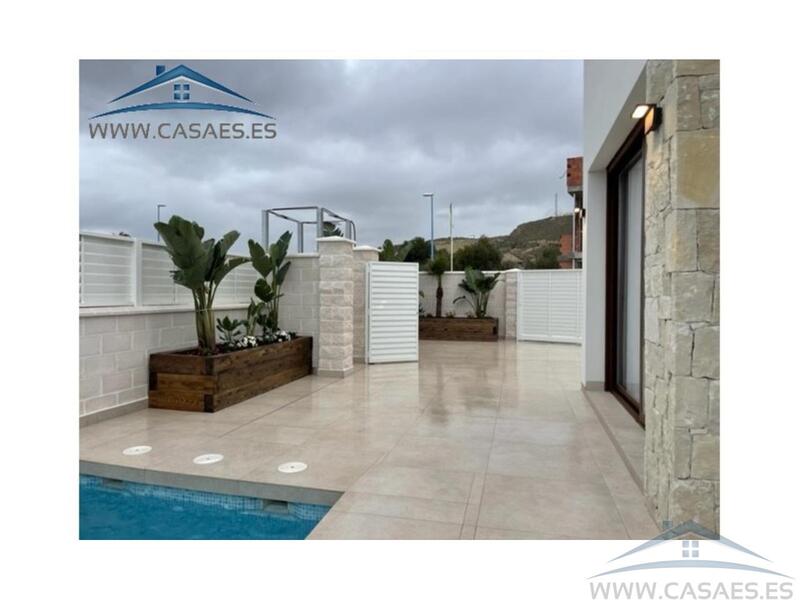 3 bedroom Townhouse for sale