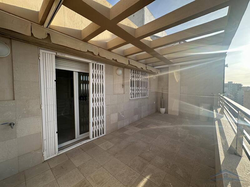 4 slaapkamer Appartement Te koop