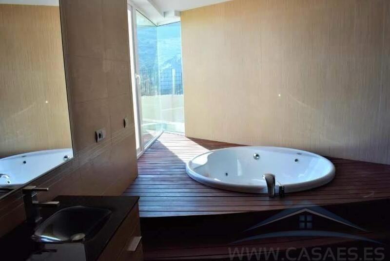 5 Cuarto Casa de Campo en venta