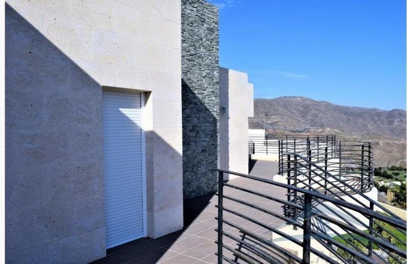 5 Cuarto Casa de Campo en venta