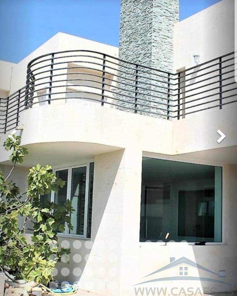 5 Cuarto Casa de Campo en venta