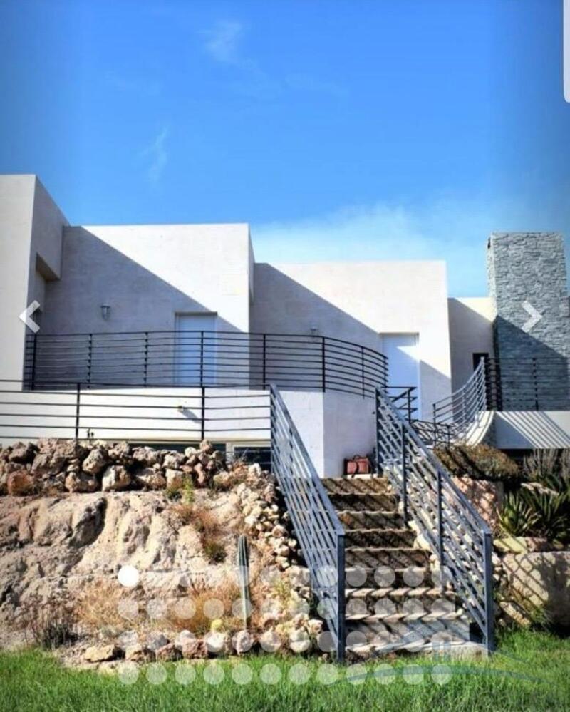 5 Cuarto Casa de Campo en venta