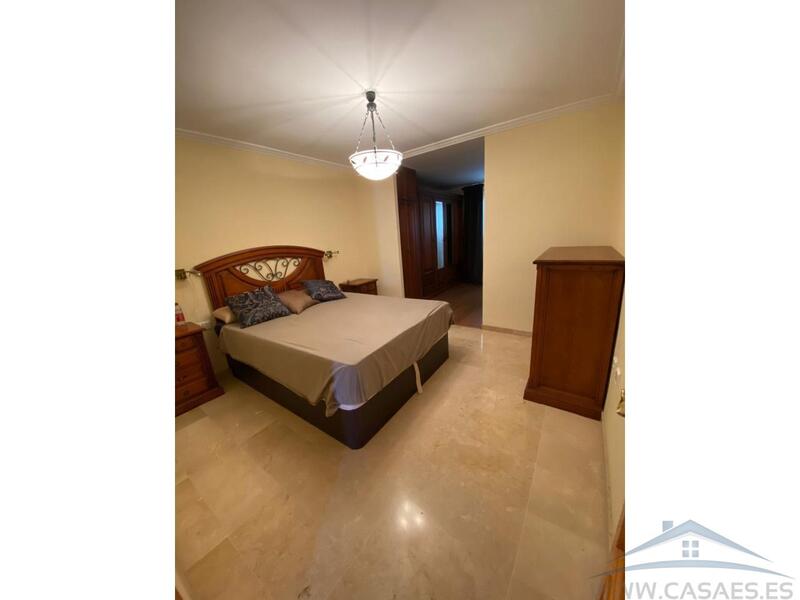 3 Schlafzimmer Stadthaus zu verkaufen