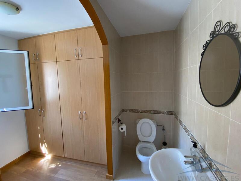 3 Schlafzimmer Stadthaus zu verkaufen
