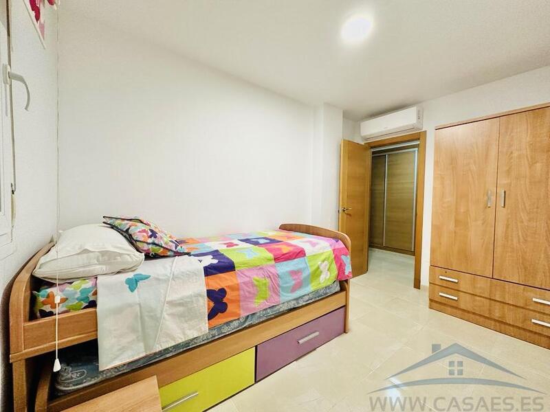 2 slaapkamer Appartement voor lange termijn huur