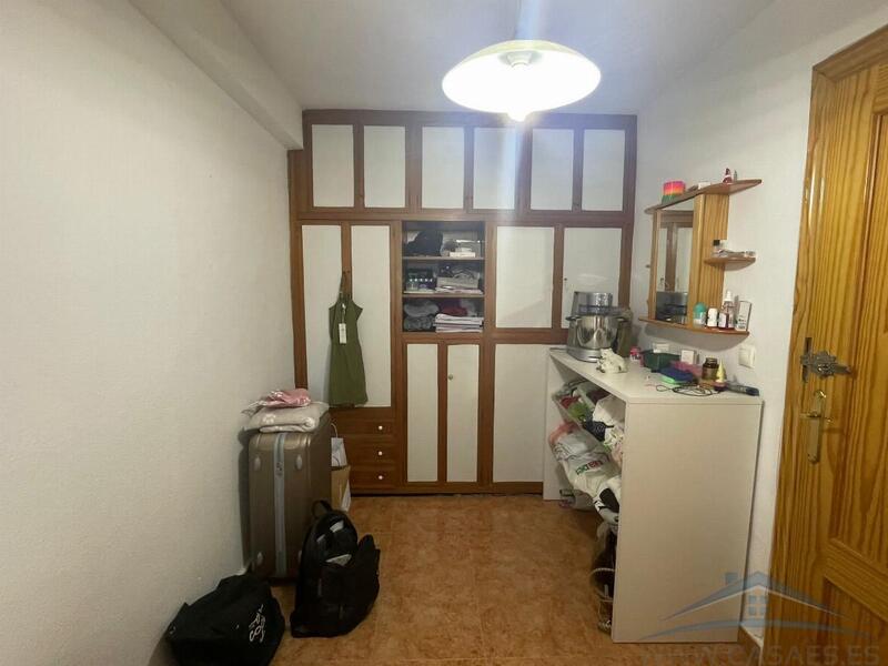 3 bedroom Apartment for Long Term Rent