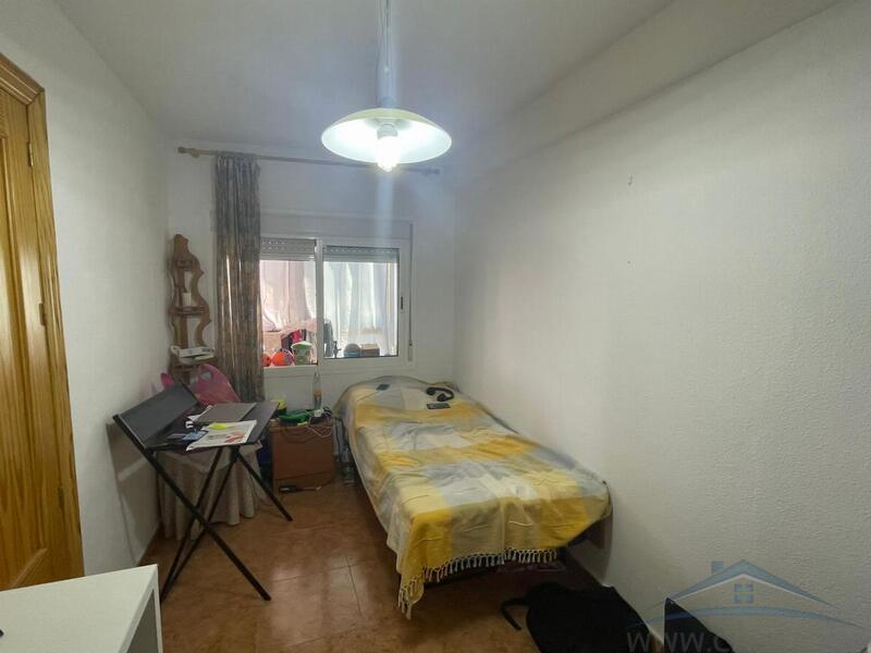 3 bedroom Apartment for Long Term Rent