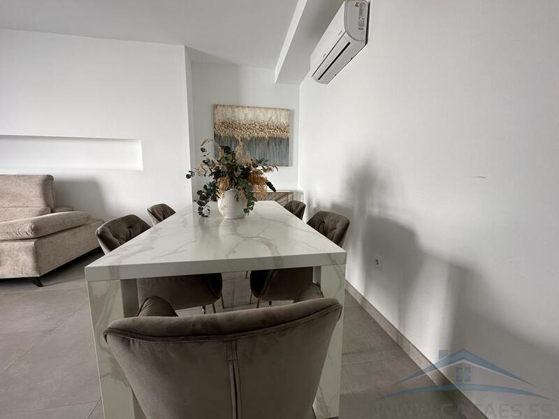 4 Schlafzimmer Landhaus zu verkaufen