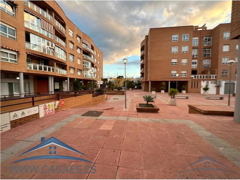 1 bedroom Apartment for Long Term Rent