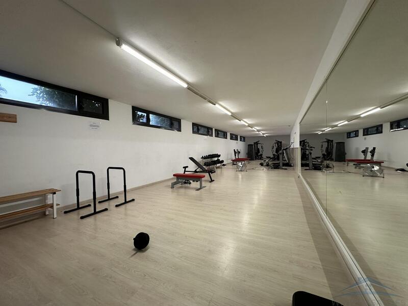 4 bedroom Apartment for sale