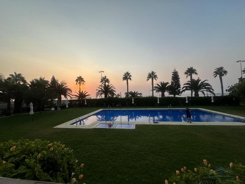 4 bedroom Apartment for sale
