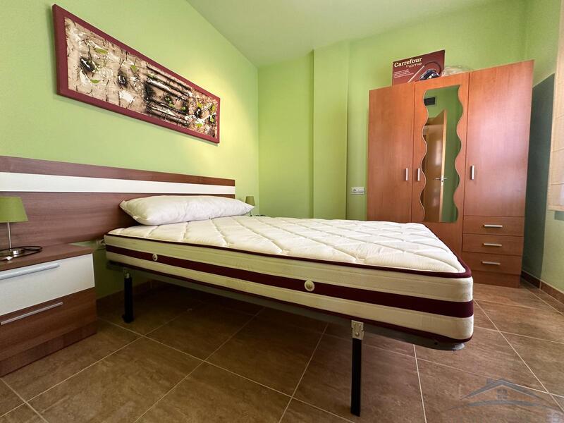 3 bedroom Apartment for Long Term Rent