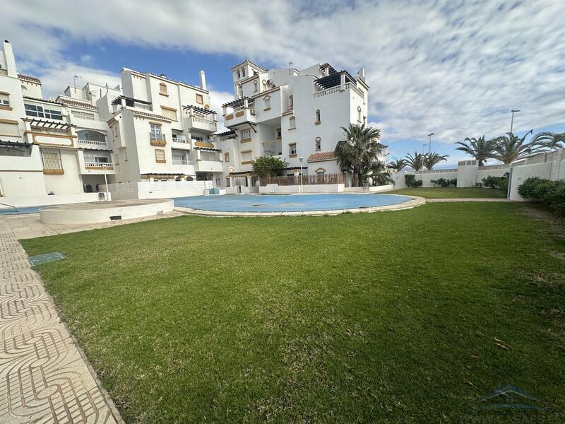 1 bedroom Apartment for Long Term Rent