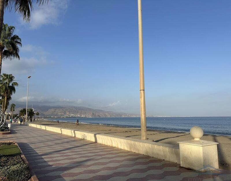Leilighet til salgs i Roquetas de Mar, Almería