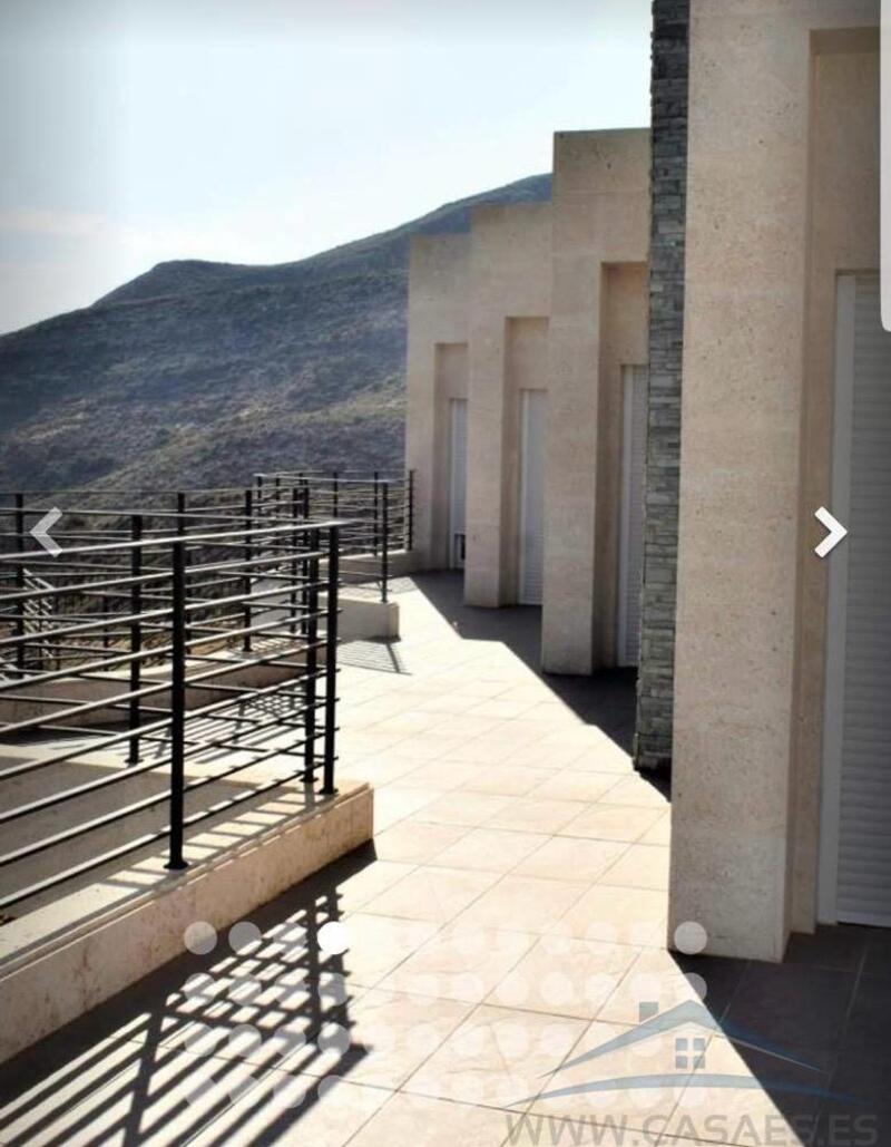 5 bedroom Country House for sale 5 bedroom Country House for sale