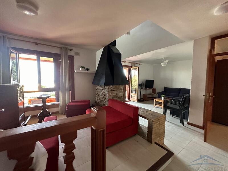 5 bedroom Country House for sale