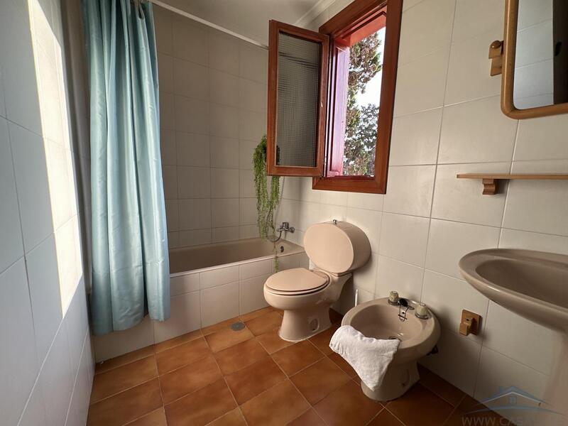 5 bedroom Country House for sale