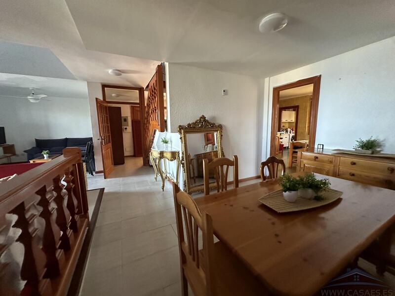 5 bedroom Country House for sale