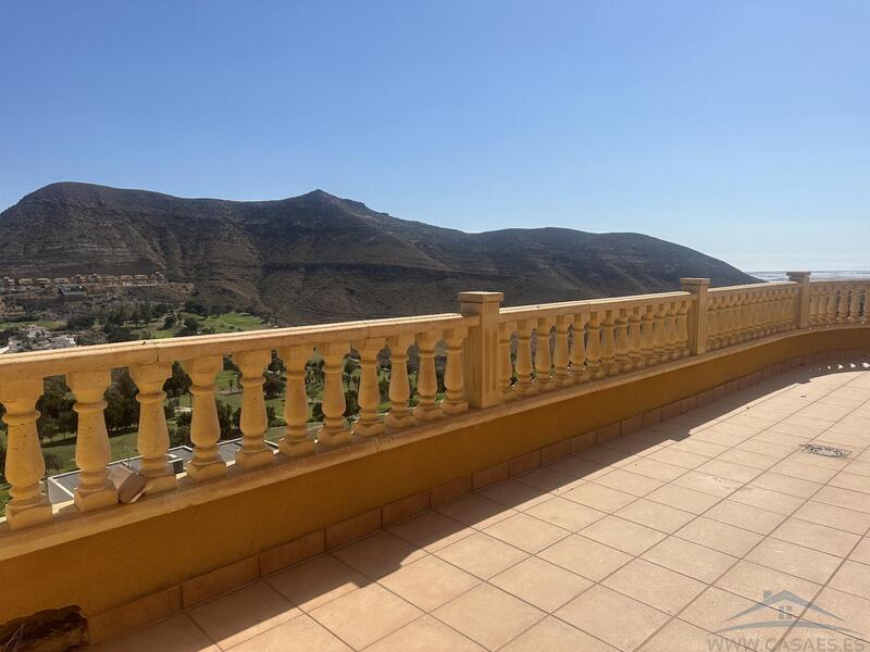 4 bedroom Country House for sale 4 bedroom Country House for sale