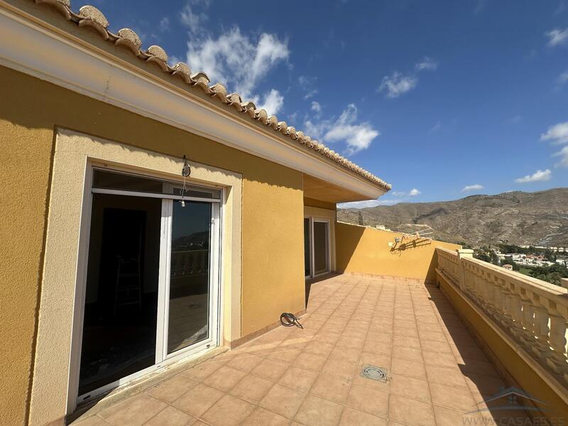 4 bedroom Country House for sale 4 bedroom Country House for sale