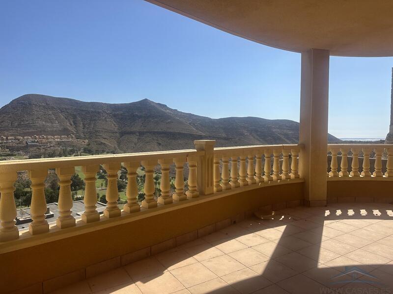 4 bedroom Country House for sale 4 bedroom Country House for sale