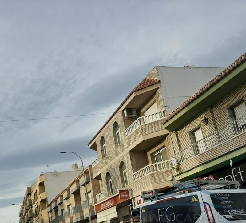 4 спальная комната квартира продается