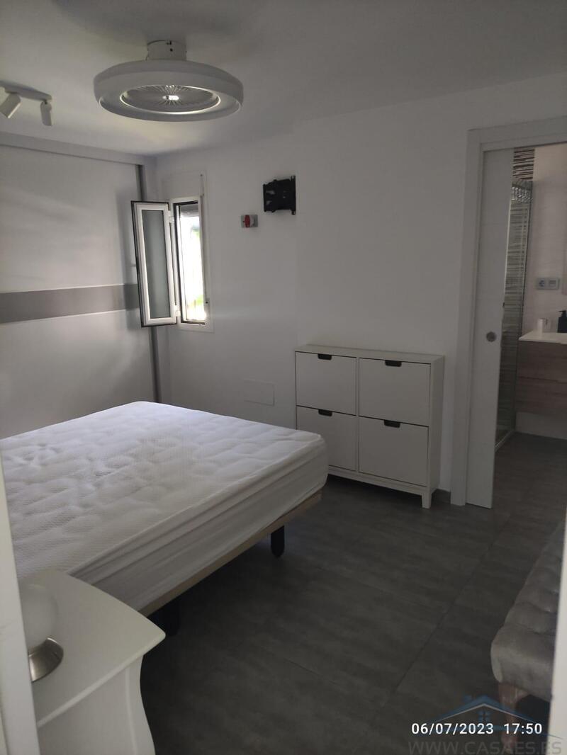 3 bedroom Apartment for Long Term Rent