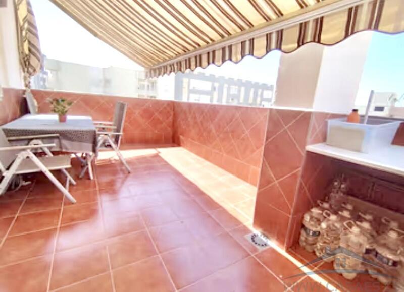 3 bedroom Apartment for sale