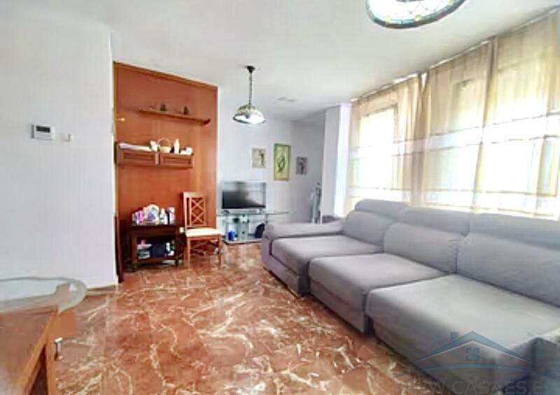 3 bedroom Apartment for sale