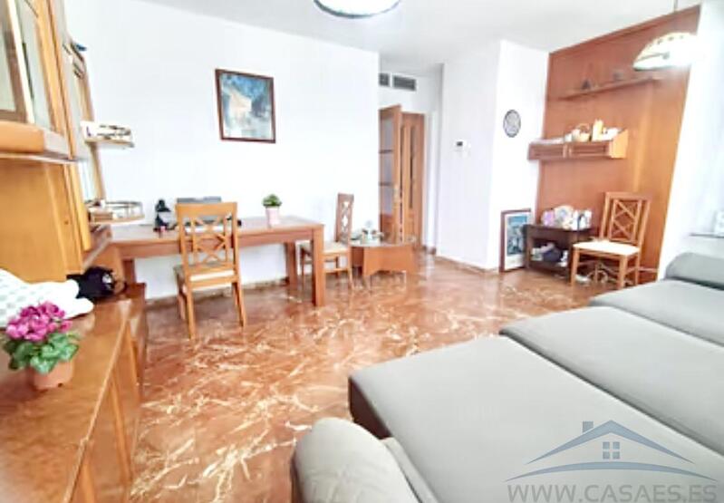 3 bedroom Apartment for sale