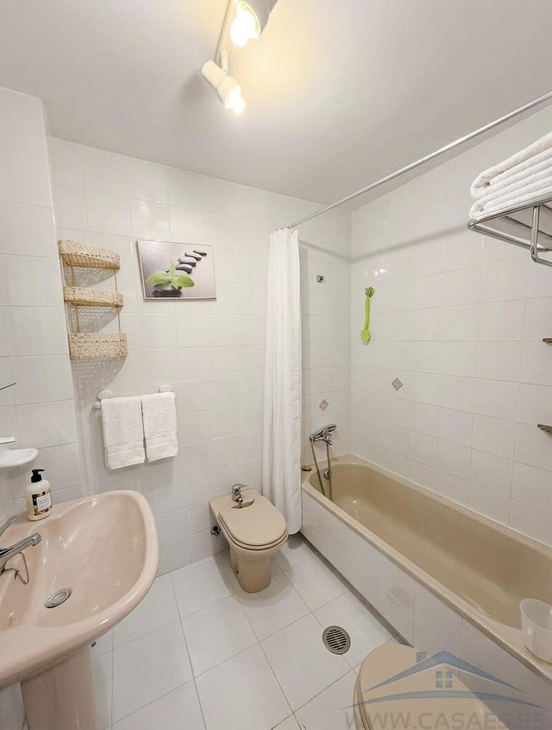 3 спальная комната квартира продается