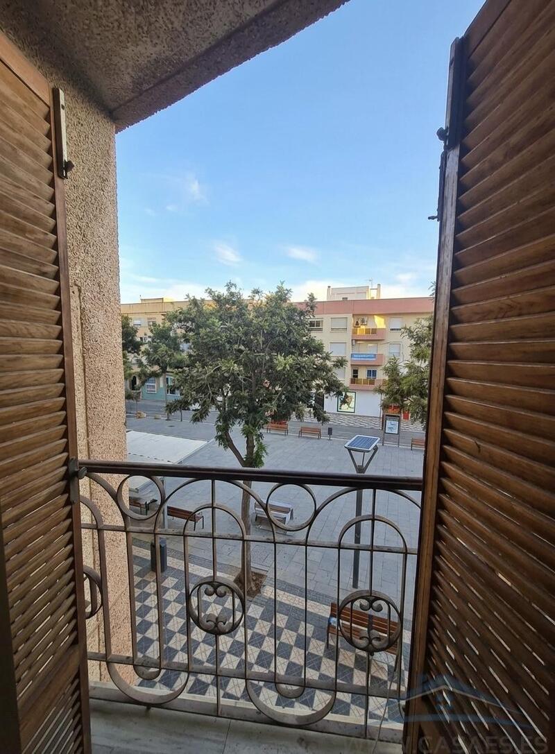 3 спальная комната квартира продается