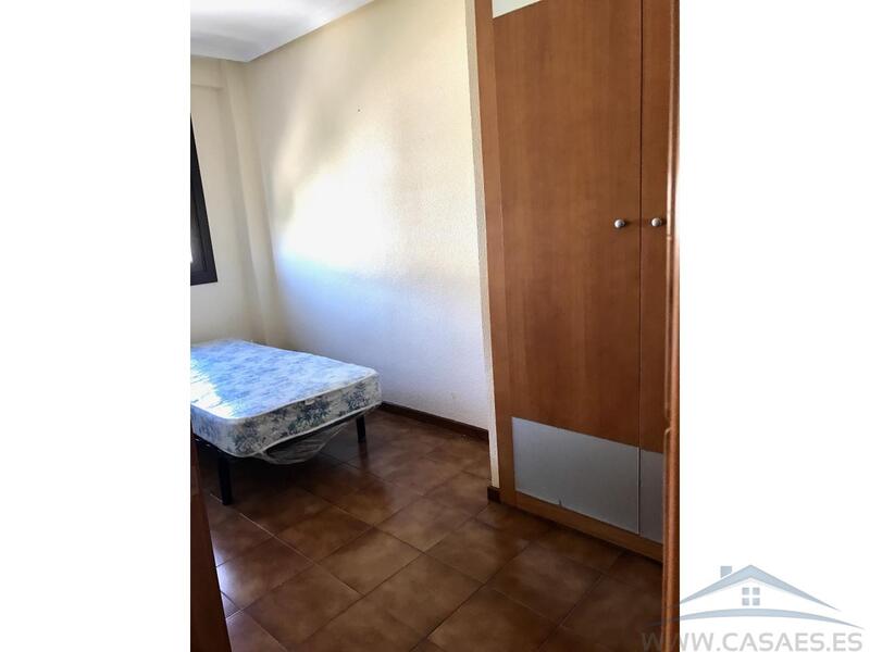 3 bedroom Apartment for Long Term Rent