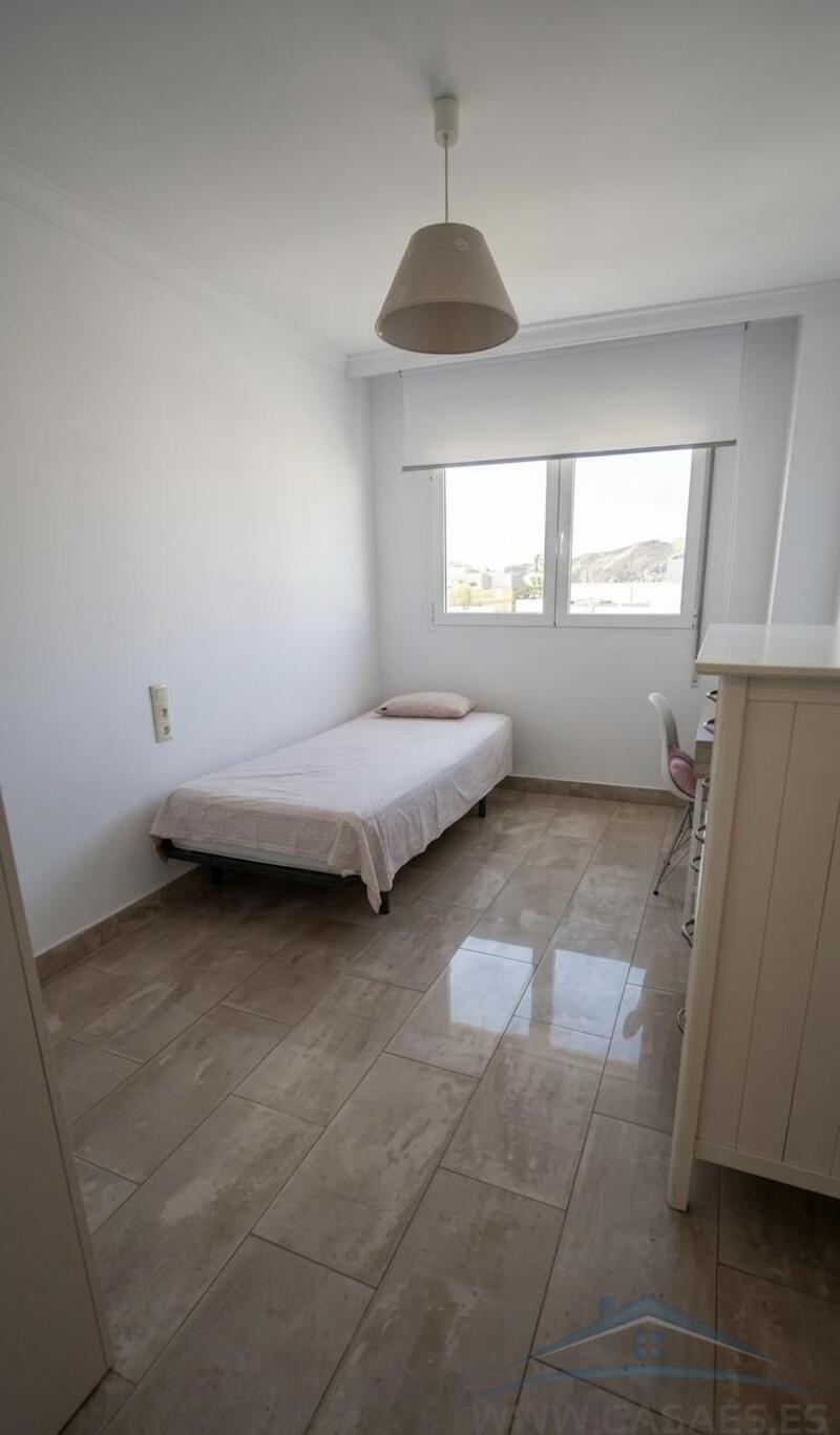 4 bedroom Apartment for Long Term Rent