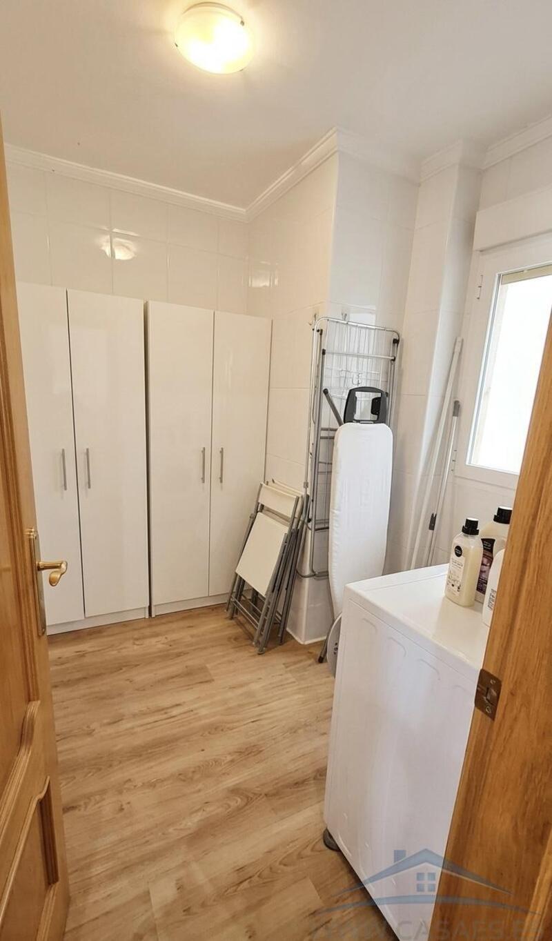4 bedroom Apartment for Long Term Rent