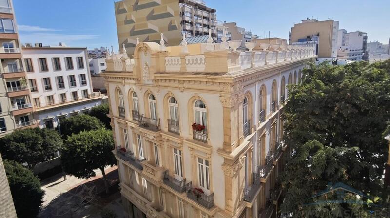 4 bedroom Apartment for Long Term Rent