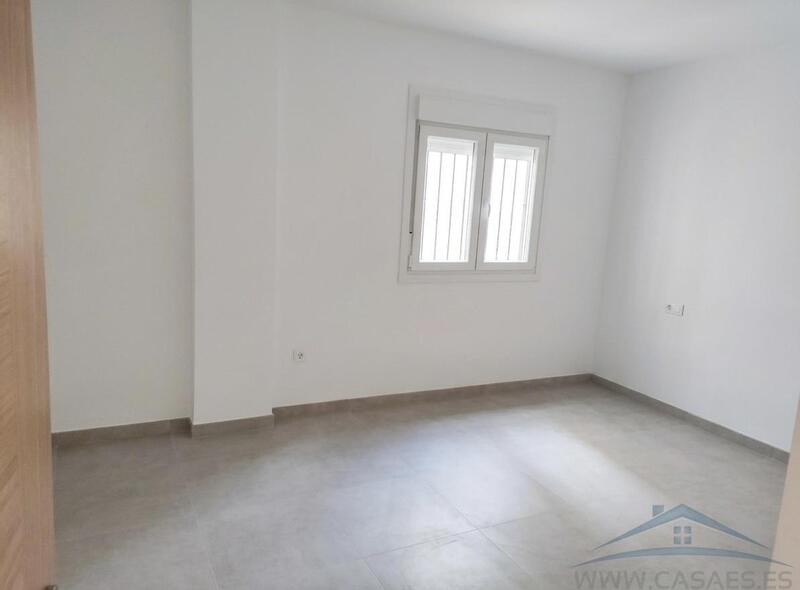 4 bedroom Apartment for Long Term Rent