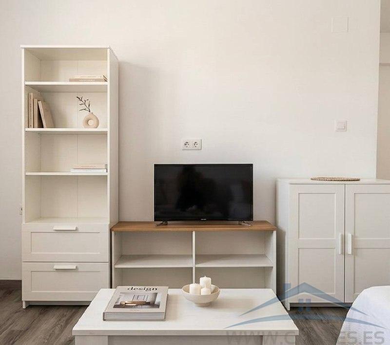 Appartement voor lange termijn huur in Almería, Almería