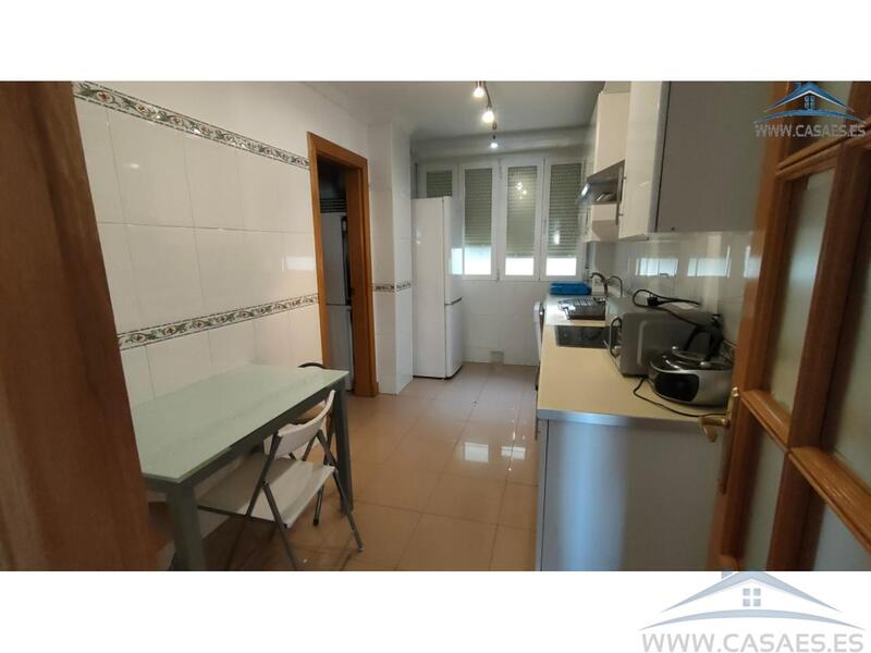 4 bedroom Apartment for Long Term Rent
