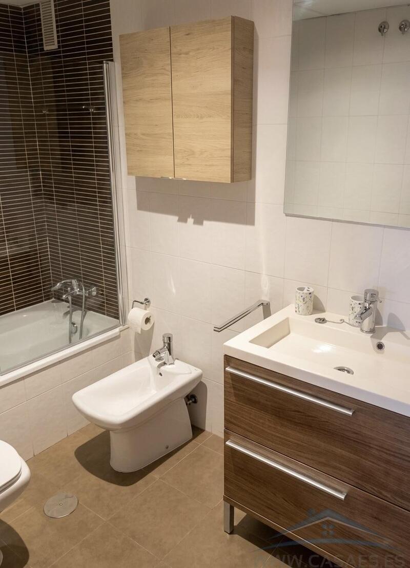 2 bedroom Apartment for Long Term Rent