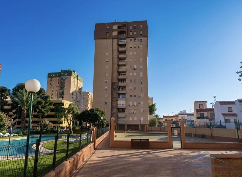 Apartment for sale in Aguadulce, Almería Apartment for sale in Aguadulce, Almería