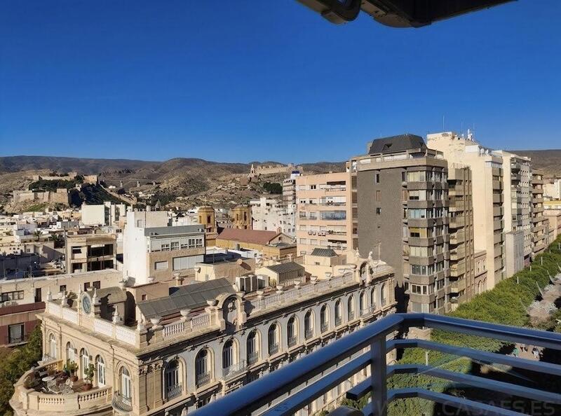 Apartment for Long Term Rent in Almería, Almería