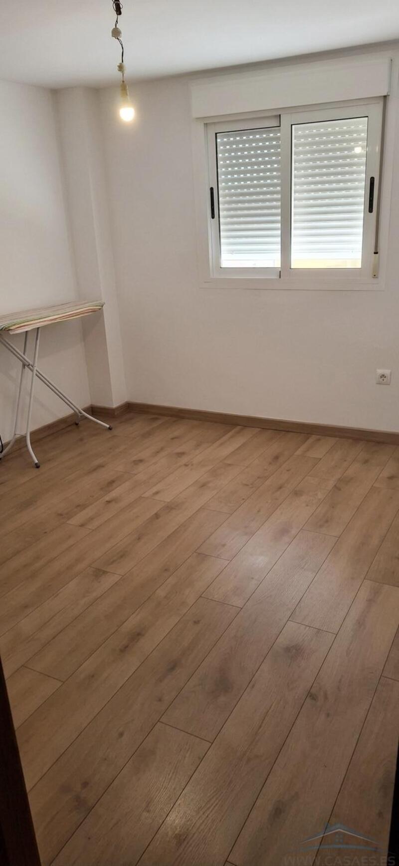2 Schlafzimmer Appartement für Langzeitmiete