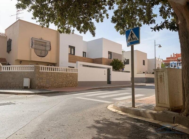 Duplex till salu i Almería, Almería