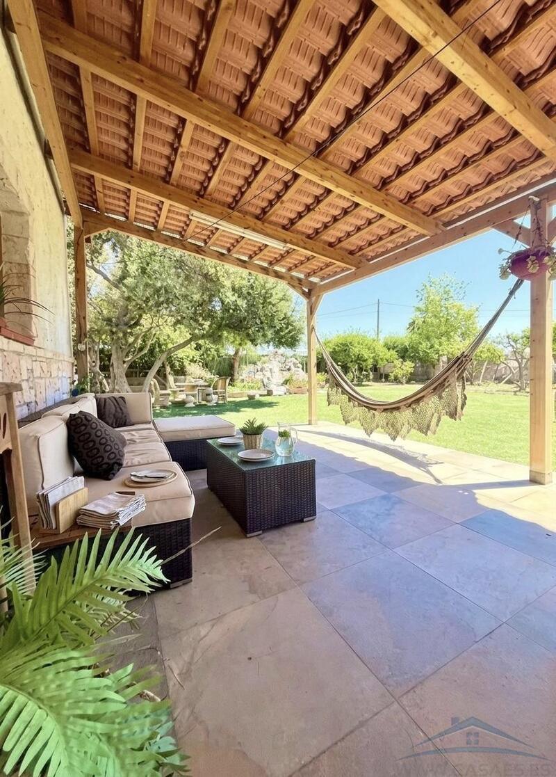 6 bedroom Country House for sale 6 bedroom Country House for sale